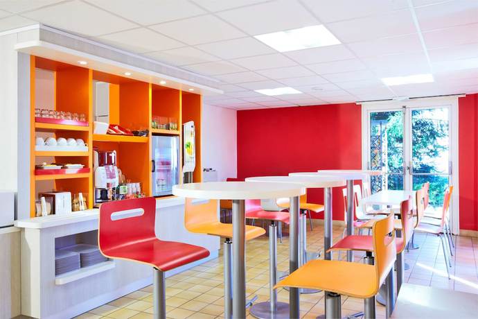 Imagen del bar/restaurante del Hotel Premi&egrave;re Classe Lille Sud - Seclin. Foto 4