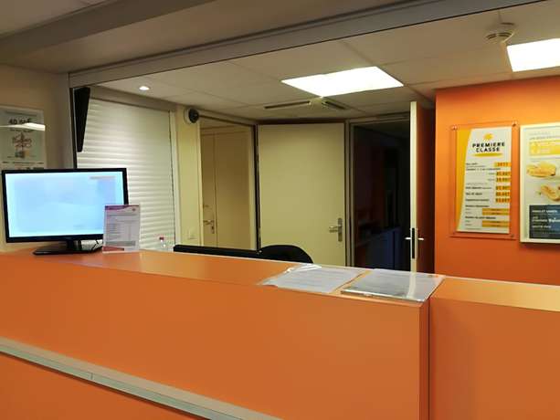 Imagen de los interiores del Hotel Premi&egrave;re Classe Maubeuge - Feignies. Foto 19