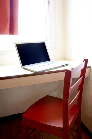 Imagen del bar/restaurante del Hotel Première Classe Niort Est - Chauray. Foto 5