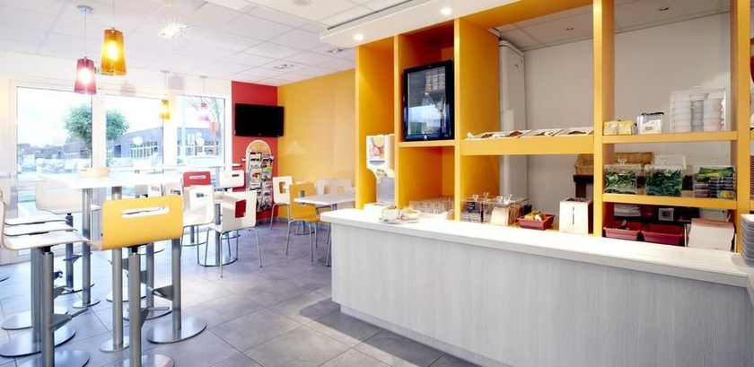 Imagen del bar/restaurante del Hotel Première Classe Toulouse Sud - Labège Innopole. Foto 3