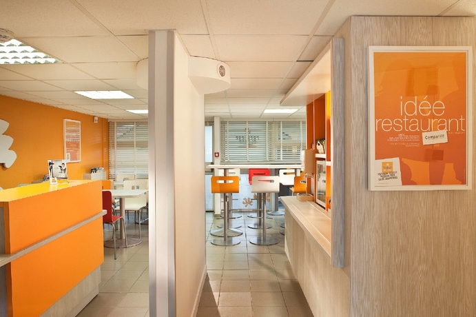 Imagen de los interiores del Hotel Première Classe Versailles - St Cyr L'ecole. Foto 16