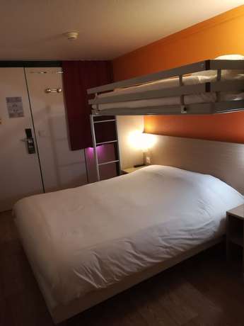 Imagen de la habitación del Hotel Premi&egrave;re Classe Vichy - Bellerive Sur Allier. Foto 3