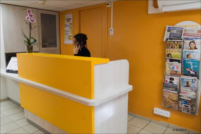 Imagen de los interiores del Hotel Premi&egrave;re Classe Vichy - Bellerive Sur Allier. Foto 19