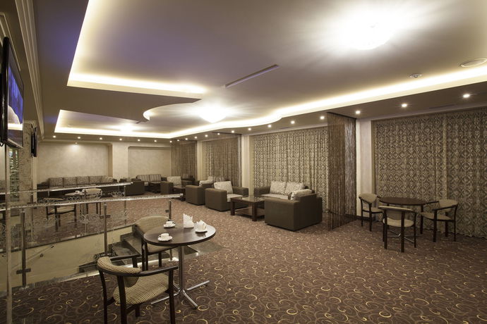 Imagen del bar/restaurante del Hotel Premier Abri. Foto 9