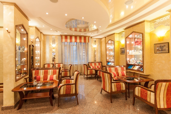 Imagen del bar/restaurante del Hotel Premier By Usta Hotels. Foto 2