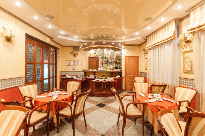 Imagen del bar/restaurante del Hotel Premier By Usta Hotels. Foto 5