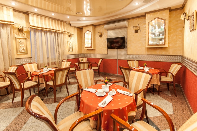 Imagen del bar/restaurante del Hotel Premier By Usta Hotels. Foto 6