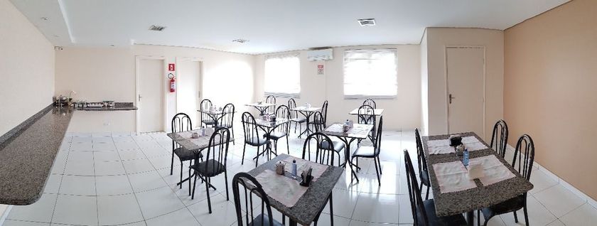 Imagen del bar/restaurante del Hotel Premier, Campo Grande. Foto 4
