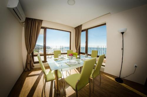 Imagen de la habitación del Hotel Premier Fort Beach Resort. Foto 15