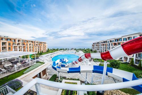 Imagen general del Hotel Premier Fort Beach Resort. Foto 5