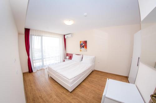 Imagen de la habitación del Hotel Premier Fort Beach Resort. Foto 19