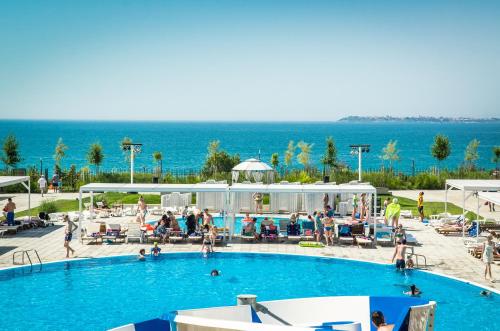 Imagen general del Hotel Premier Fort Beach Resort. Foto 12