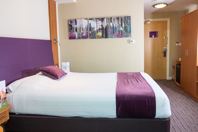 Imagen de la habitación del Hotel Premier Inn Abu Dhabi Airport (Business Park). Foto 12