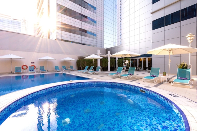 Imagen general del Hotel Premier Inn Abu Dhabi Capital Centre. Foto 1