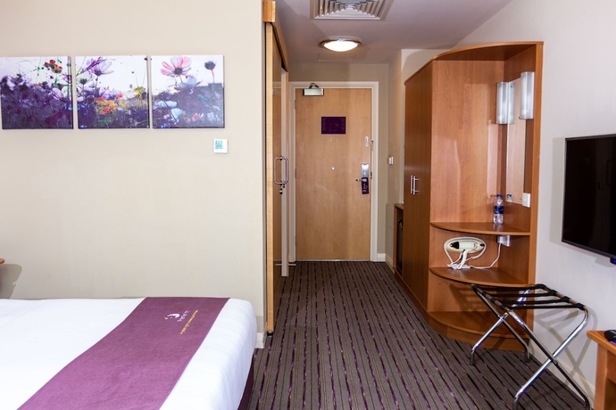Imagen de la habitación del Hotel Premier Inn Abu Dhabi Capital Centre. Foto 11
