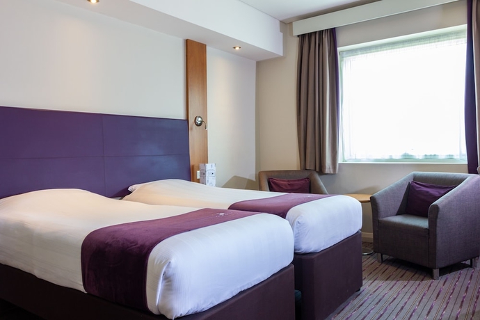 Imagen de la habitación del Hotel Premier Inn Abu Dhabi Int Airport. Foto 6