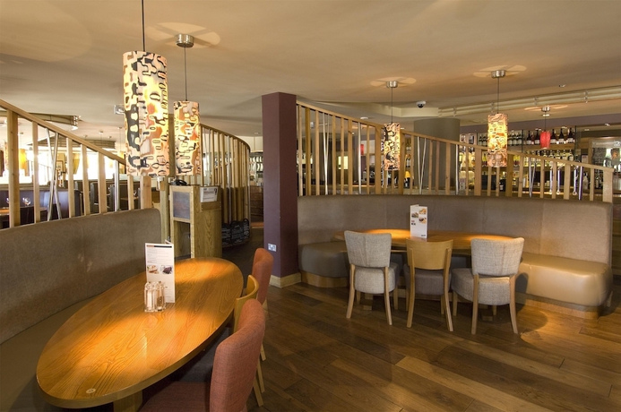 Imagen del bar/restaurante del Hotel Premier Inn Ashford - Eureka Leisure Park. Foto 4