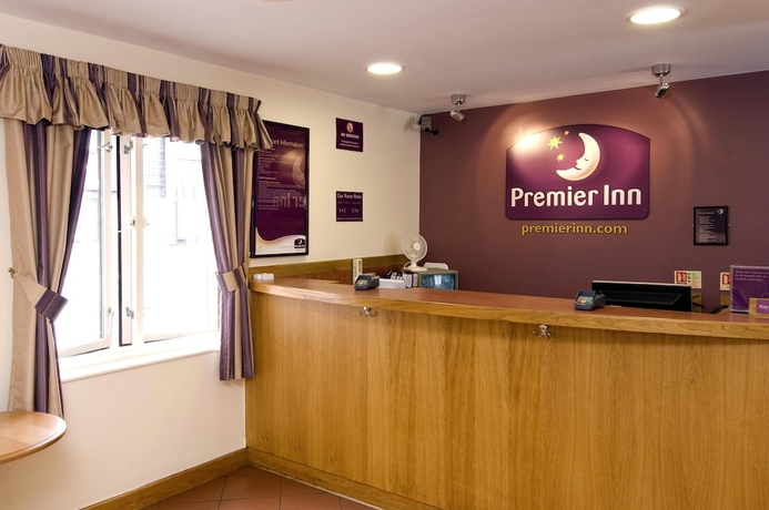 Imagen de los interiores del Hotel Premier Inn Aylesbury. Foto 14