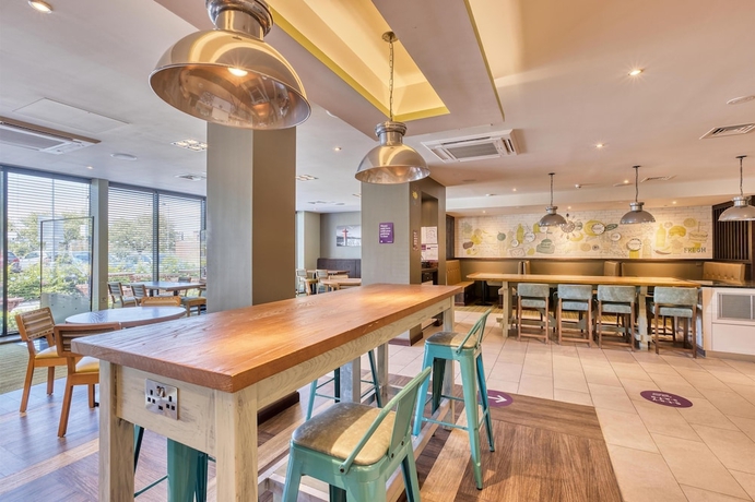 Imagen del bar/restaurante del Hotel Premier Inn Bangor - Northern Ireland. Foto 4