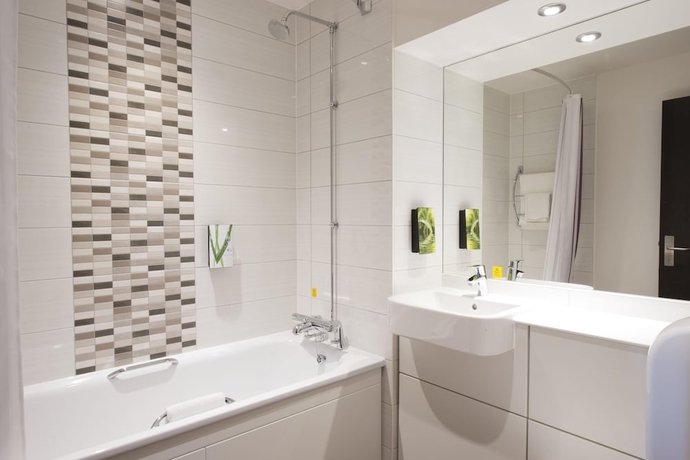 Imagen de la habitación del Hotel Premier Inn Bedford Town Centre. Foto 13