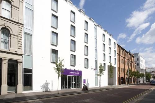 Imagen general del Hotel Premier Inn Belfast City Cathedral Quarter. Foto 2
