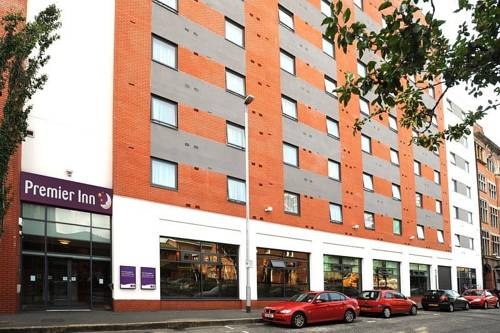 Imagen general del Hotel Premier Inn Belfast City Centre. Foto 2
