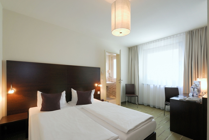 Imagen de la habitación del Hotel Premier Inn Berlin City Spittelmarkt. Foto 8