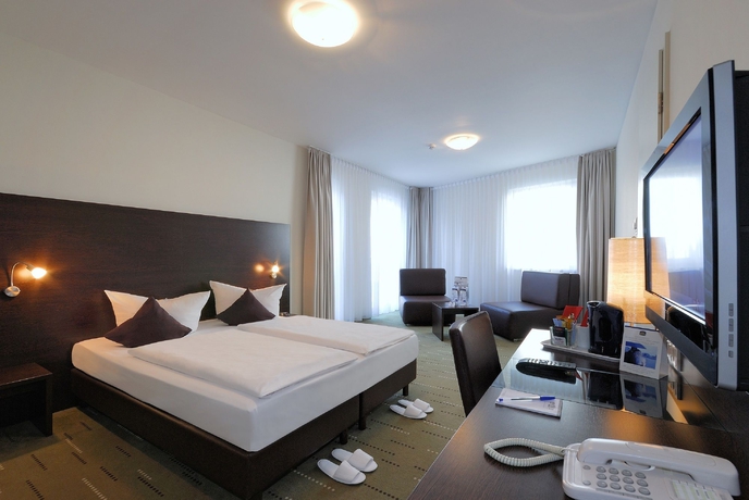 Imagen de la habitación del Hotel Premier Inn Berlin City Spittelmarkt. Foto 11