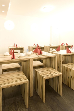 Imagen del bar/restaurante del Hotel Premier Inn Berlin City Spittelmarkt. Foto 4