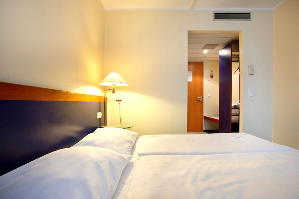 Imagen de la habitación del Hotel Premier Inn Berlin City S&uuml;d. Foto 3