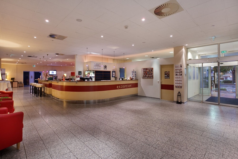 Imagen de los interiores del Hotel Premier Inn Berlin City S&uuml;d. Foto 20