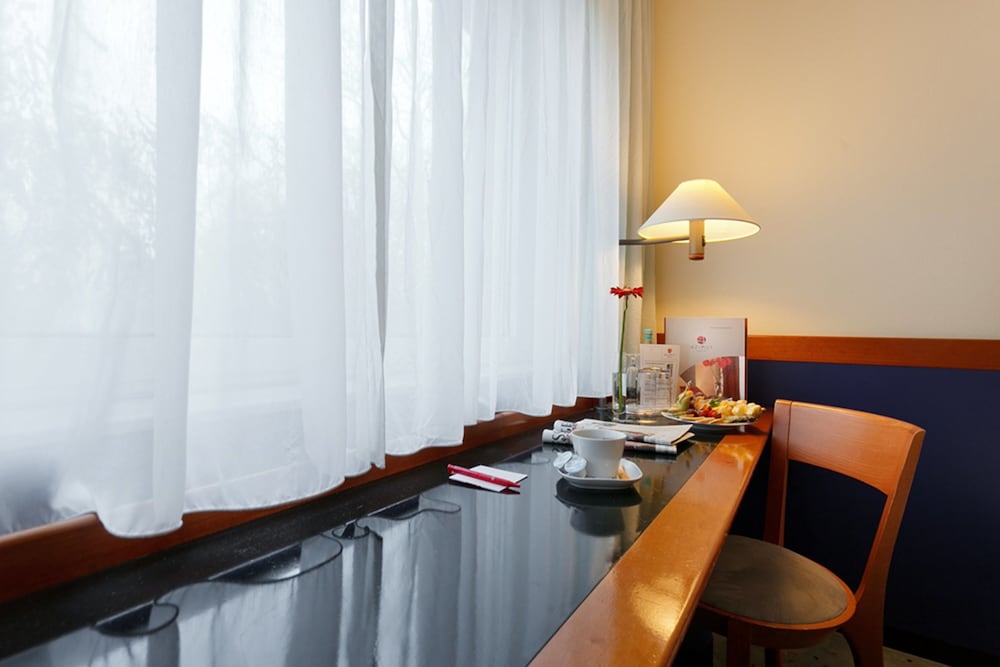 Imagen de la habitación del Hotel Premier Inn Berlin City S&uuml;d. Foto 18