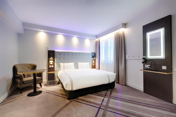 Imagen de la habitación del Hotel Premier Inn Berlin Kurf&uuml;rstendamm. Foto 5