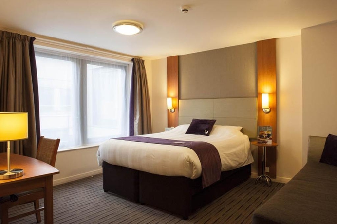 Imagen general del Hotel Premier Inn Birmingham Central (Hagley Road). Foto 3