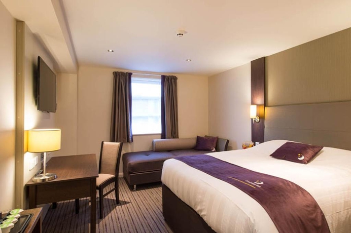 Imagen general del Hotel Premier Inn Birmingham Central (Hagley Road). Foto 7