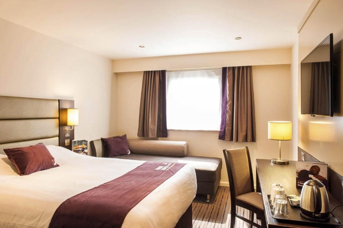 Imagen general del Hotel Premier Inn Birmingham Central (Hagley Road). Foto 9