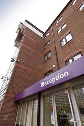 Imagen general del Hotel Premier Inn Birmingham City Centre Bridge Street. Foto 4