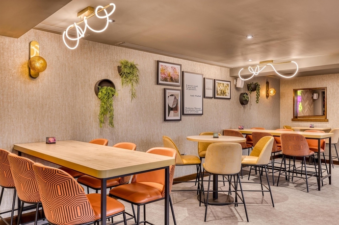 Imagen del bar/restaurante del Hotel Premier Inn Birmingham Oldbury - M5 Jct2. Foto 3