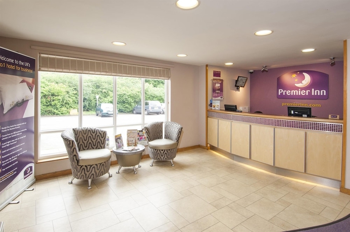 Imagen de los interiores del Hotel Premier Inn Bradford South. Foto 16