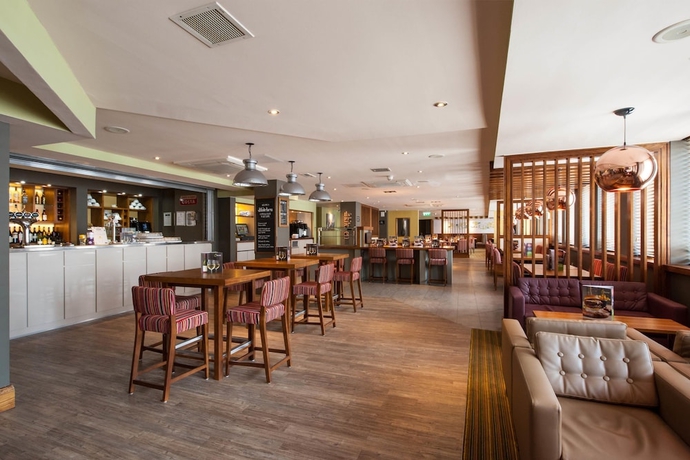 Imagen del bar/restaurante del Hotel Premier Inn Brighton City Centre - North Street. Foto 3