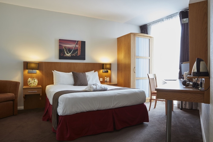 Imagen general del Hotel Premier Inn Bristol City Centre - Cabot Circus. Foto 1
