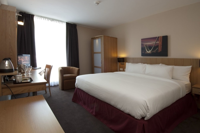 Imagen de la habitación del Hotel Premier Inn Bristol City Centre - Cabot Circus. Foto 9