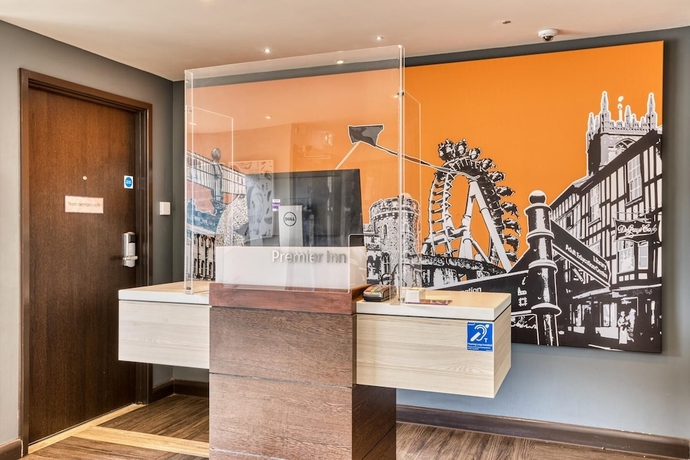 Imagen de los interiores del Hotel Premier Inn Buckingham. Foto 14
