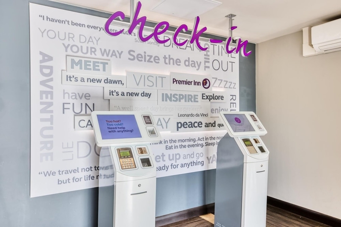Imagen de los interiores del Hotel Premier Inn Buckingham. Foto 15
