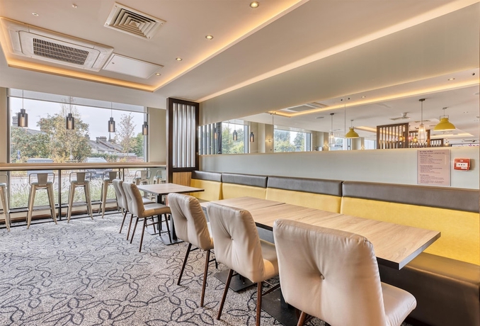 Imagen del bar/restaurante del Hotel Premier Inn Bury St Edmunds North - A14. Foto 2