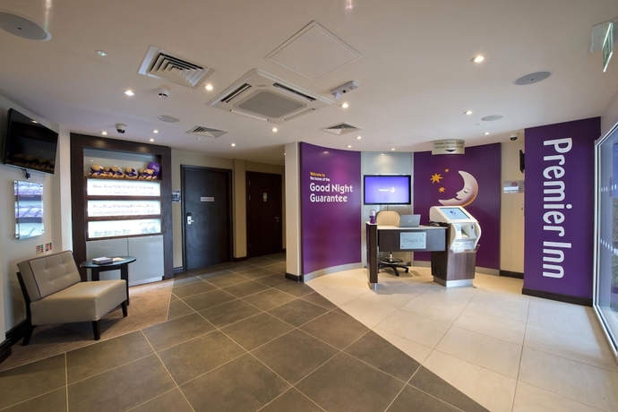 Imagen de los interiores del Hotel Premier Inn Buxton. Foto 16