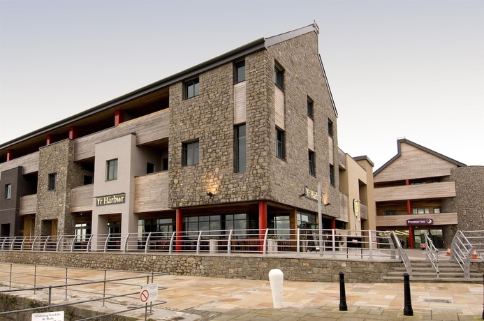 Imagen general del Hotel Premier Inn Caernarfon. Foto 1