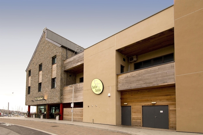 Imagen general del Hotel Premier Inn Caernarfon. Foto 4