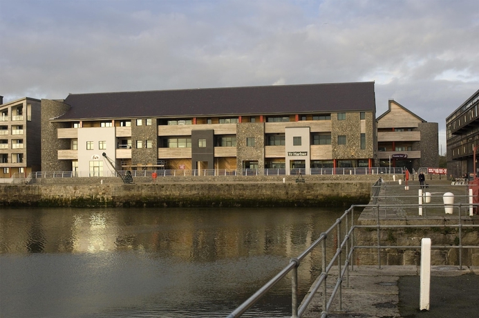 Imagen general del Hotel Premier Inn Caernarfon. Foto 6