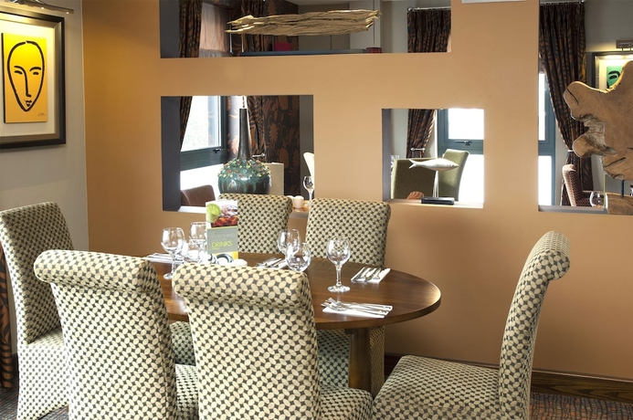 Imagen del bar/restaurante del Hotel Premier Inn Camberley. Foto 4